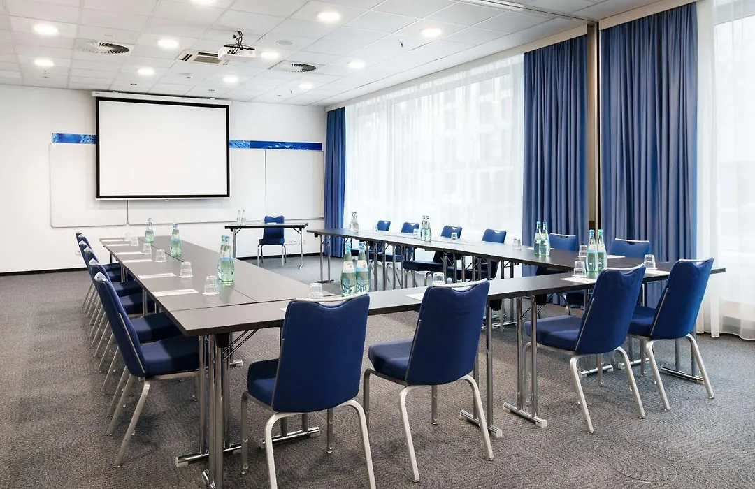Park Inn By Radisson Frankfurt Airport-1